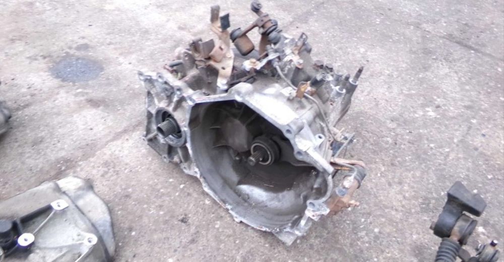 МКПП 2.0 4WD Mitsubishi Outlander (CU) 2003-2008 MN132 Роздатка