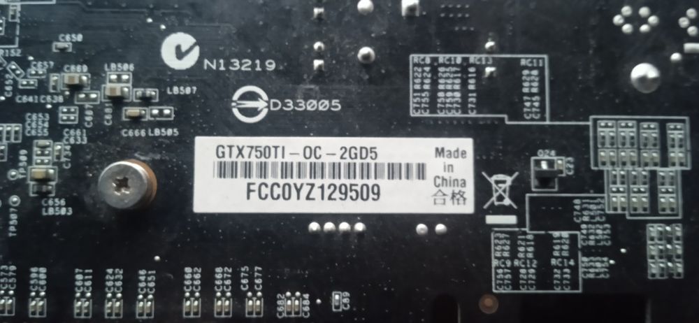Продам gtx 750ti 2gb (нюанс)