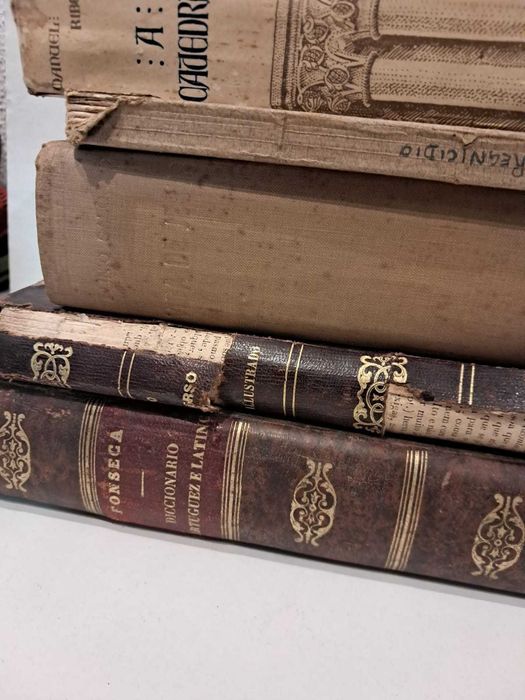 Livros Antigos Português e Francês