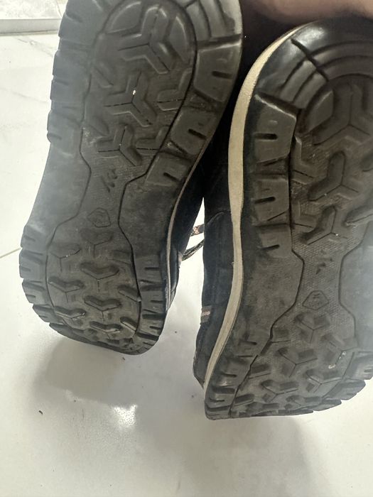 Sprzedam buty trekingowe 38