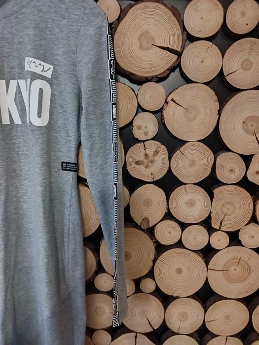 Modna sukienka dresowa Tokyo