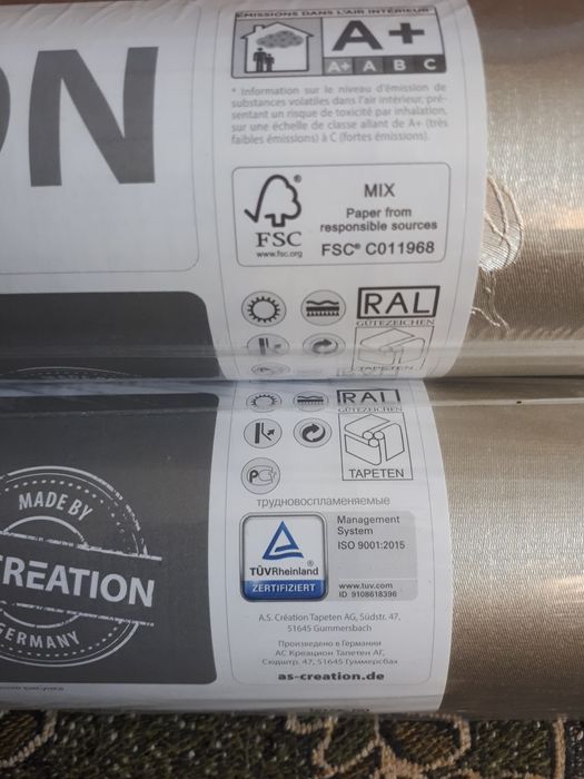 Шпалери . Виробництво Німеччина