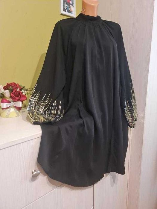 Платье на 50-52 
H&M