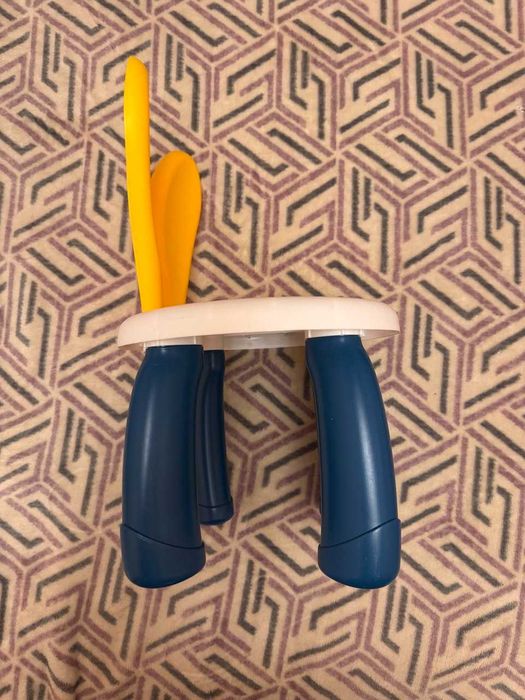 Стілець дитячий зайчик