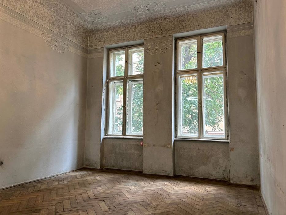 Продаж 3-кімнатної квартири, вул. Михайла Коцюбинського, 10, Львів.