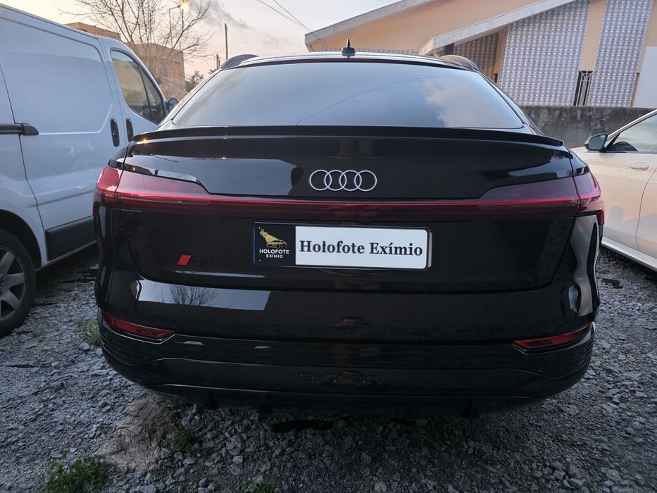 Audi Q8 e-tron 50 — photo 4
