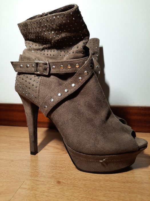 Botas giríssimas