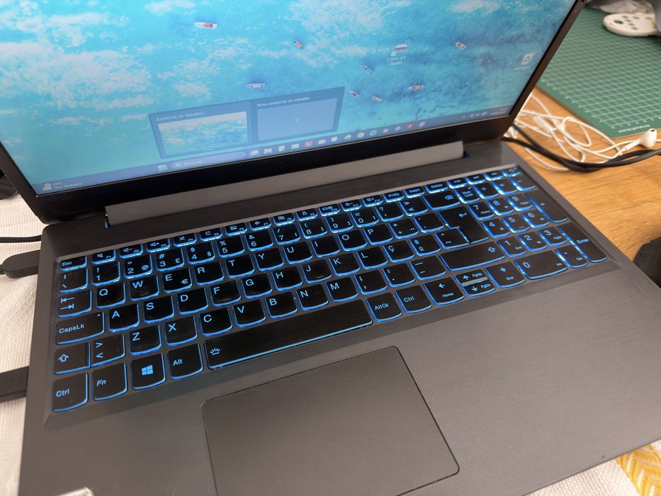 Portátil Gaming LENOVO IdeaPad L340-15IRH-646 - RAM 8 GB - 512 GB SSD - 15.6’’