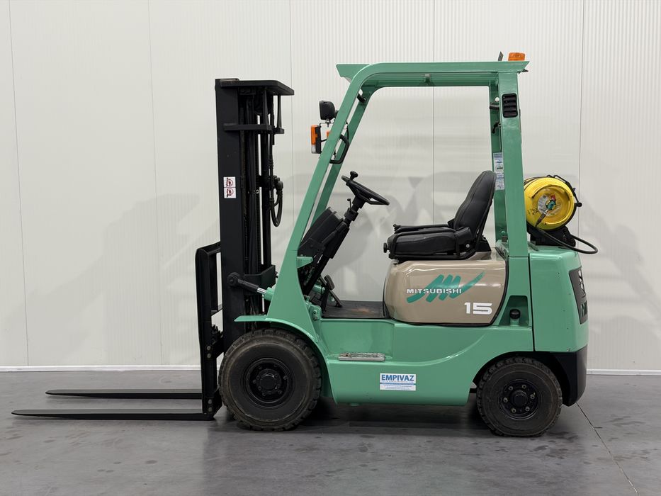Empilhador Mitsubishi 1500Kg - Gás