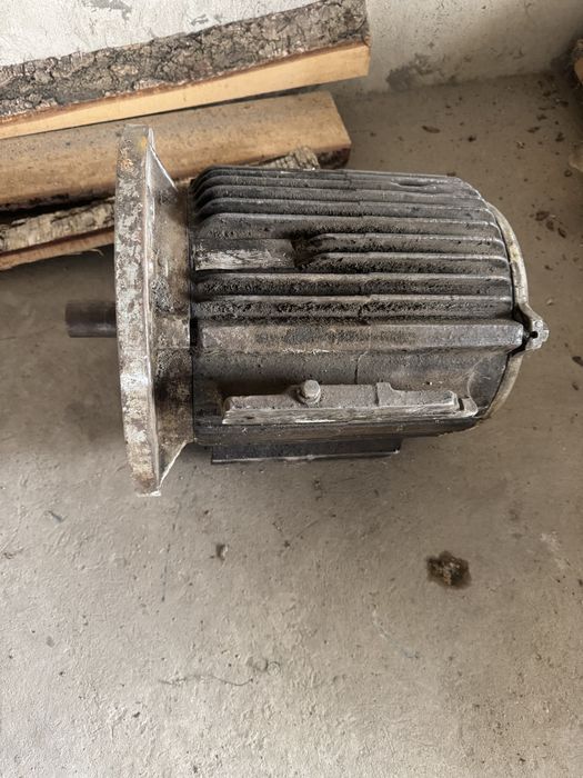 Електродвигун 5,5 кВт 750 об./хв