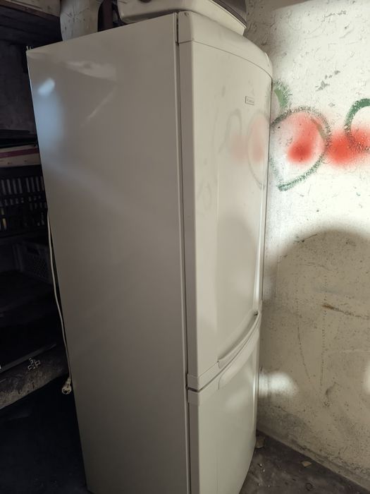 Lodówka z zamrażarką  Elektrolux