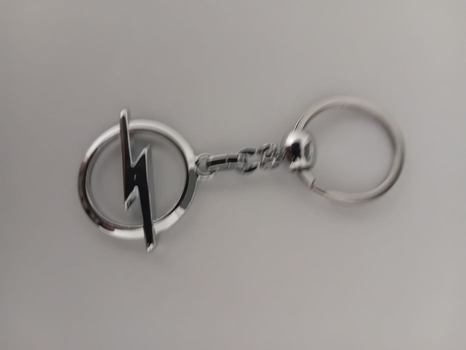 Brelok metalowy do kluczy Renault
