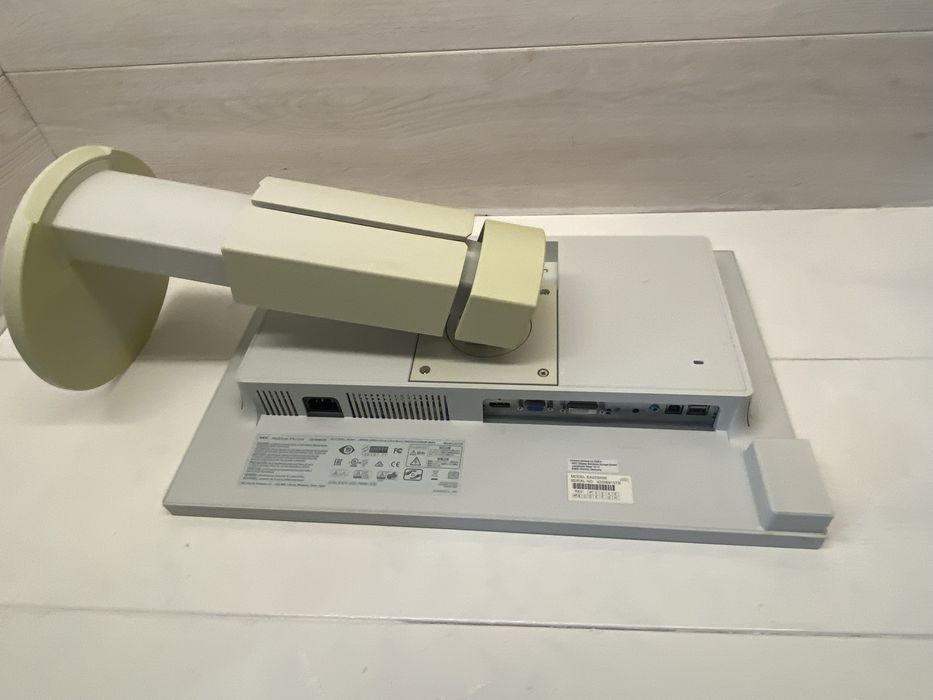 Монітор NEC MultiSync EA223WM — 22", без дефектів, протестовані, 20 шт