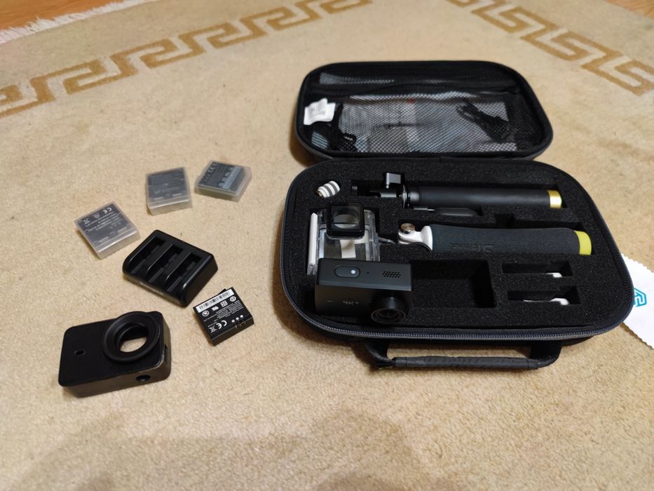 Action Camera Xiaomi YI 4k+ e YI Action Gimbal