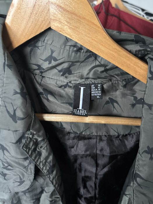 Легкий дощовик Izabel London хакі з принтом птахів, XL