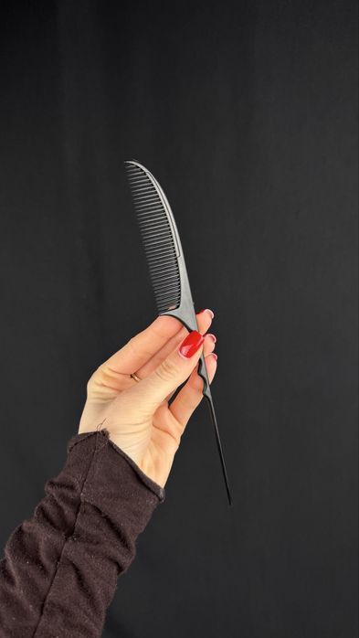 Карбоновий гребінець