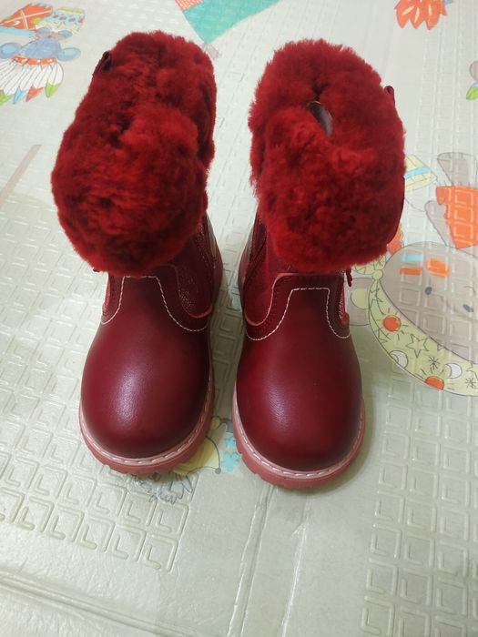 Зимние сапожки на девочку