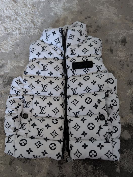 Продам дитячу желетку в стилі Louis Vuitton