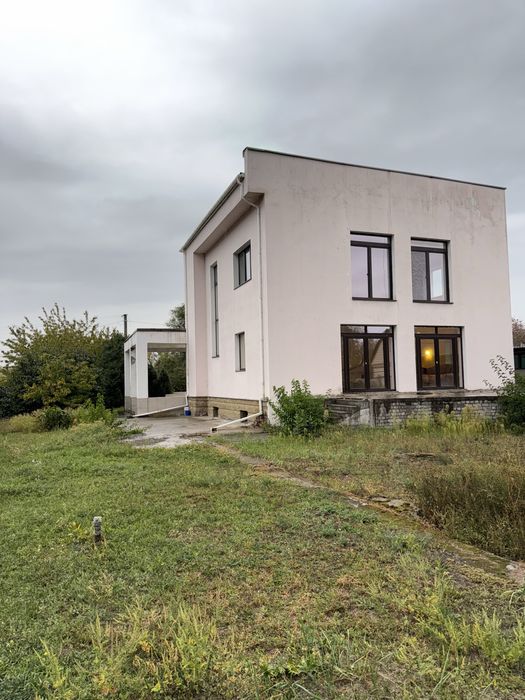 Срочно Продам 2-х поверховий будинок с. Пісчанка