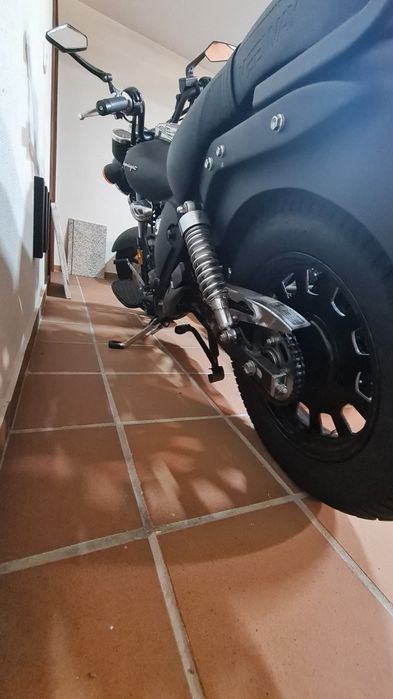 Superlight 125 de 2021 com poucos kms