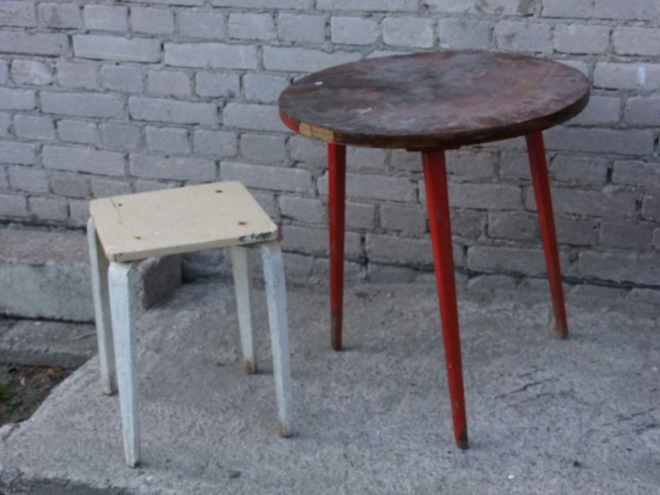 Stolik plus taboret