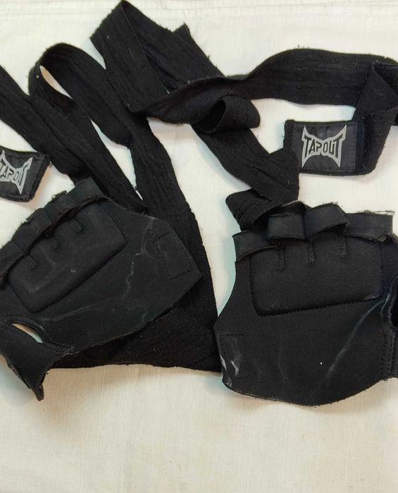 Rękawice z taśmą tupout bokserskie kickboxing MMA / M L żel