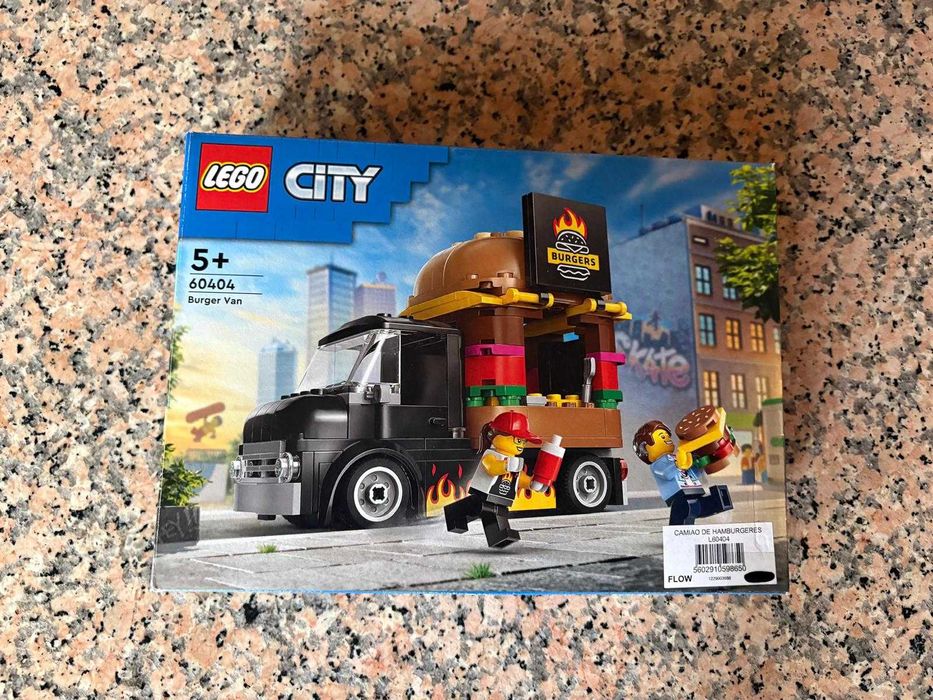 LEGO City — Autocarro 60407 + Camião de Hambúrgueres 60404