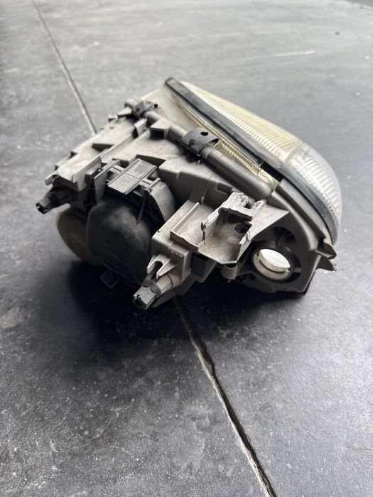 Farol direito slk r170