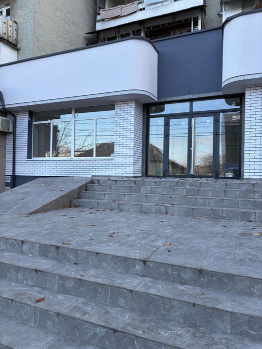 Оренда комерційного приміщення в центрі Тячева