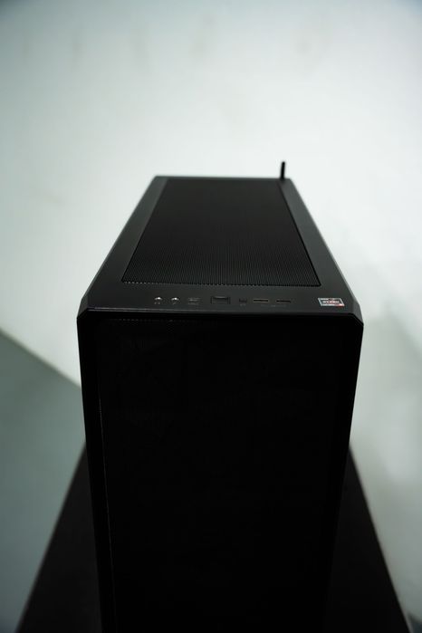 Computador Desktop - 4090, Ryzen 9, 64GB RAM, 2TB SSD