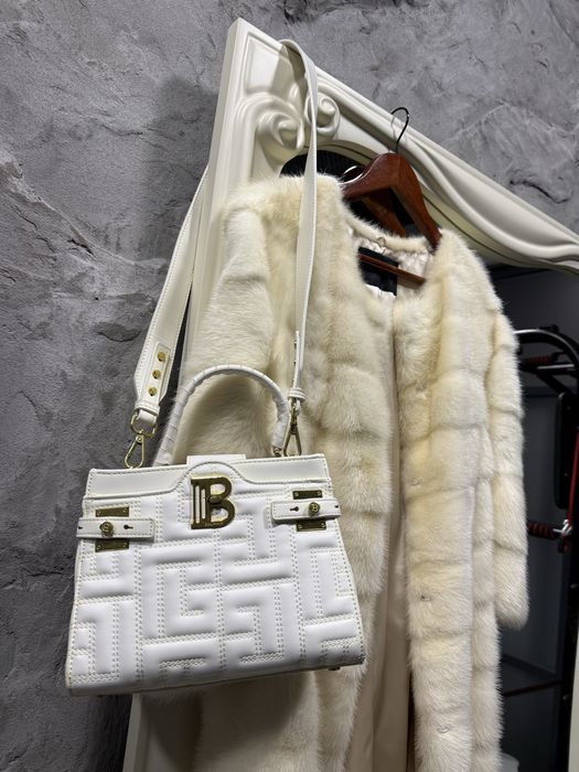 Норка шуба біла