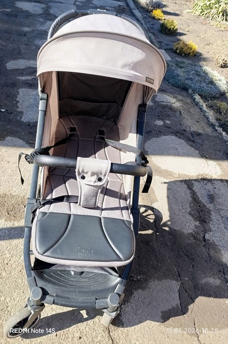 Продам каляску весна - осінь.