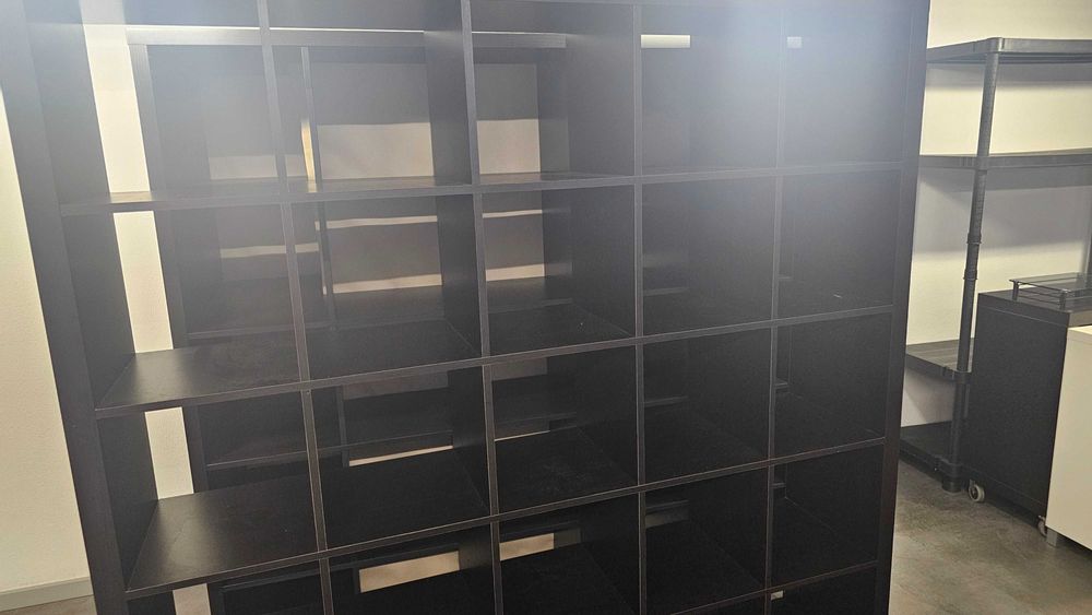 três moveis marca ikeia