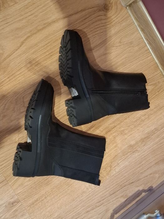 Czarne botki damskie