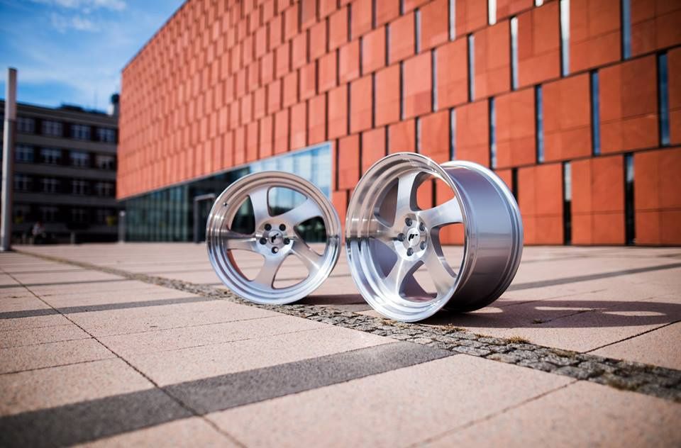 Felgi Aluminiowe JAPAN RACING Pełna Oferta
