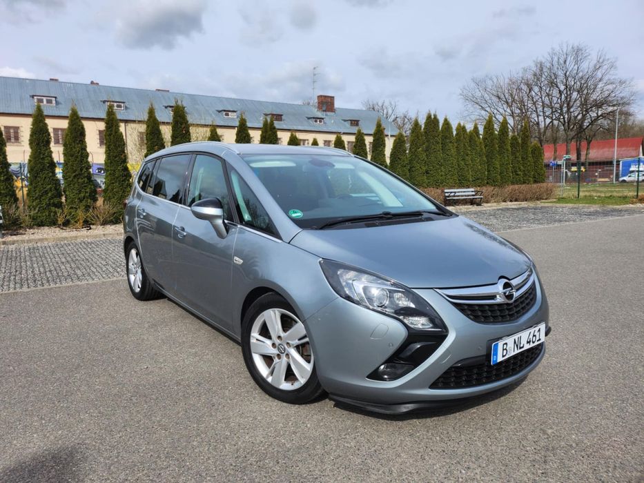 Opel Zafira 1Właś.Klima Alu Navi Xenon Grzana Kierownica