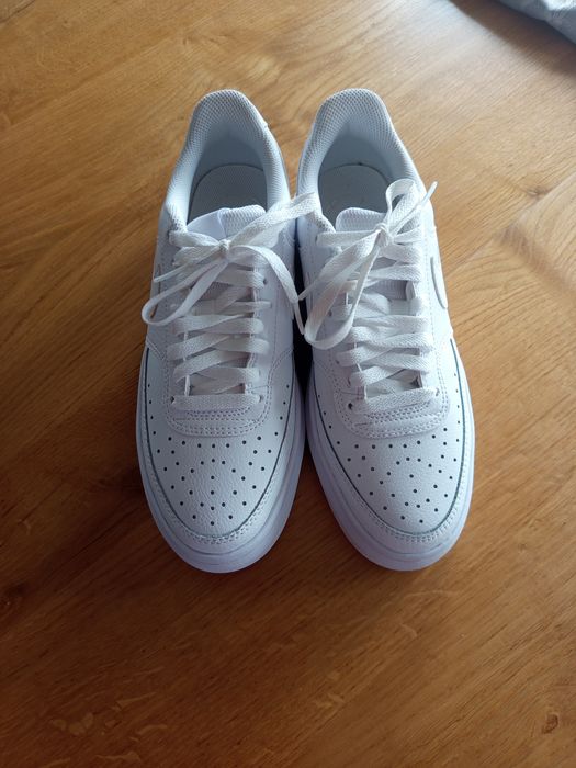 Buty sportowe  używane jak nowe