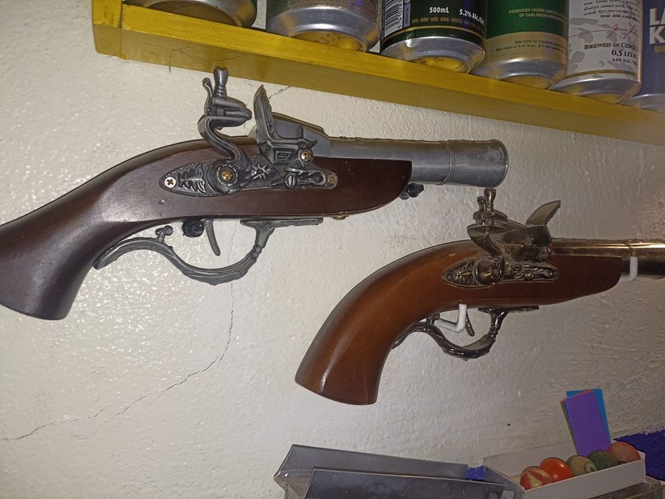 Револьвер зажигалка