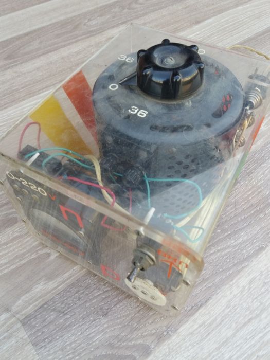 ЛАТР Лабораторный автотрансфрматор.