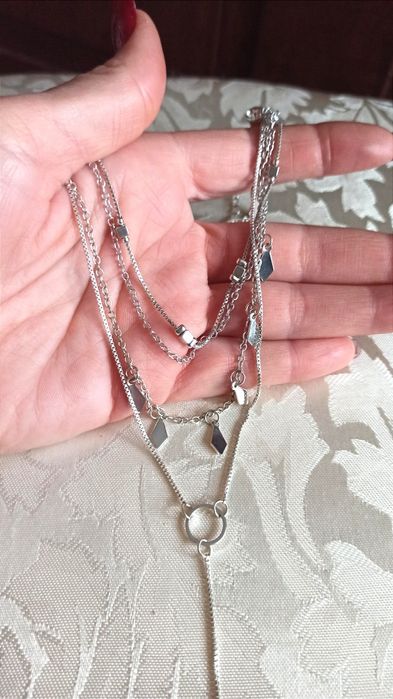 Zestaw naszyjników posrebrzanych