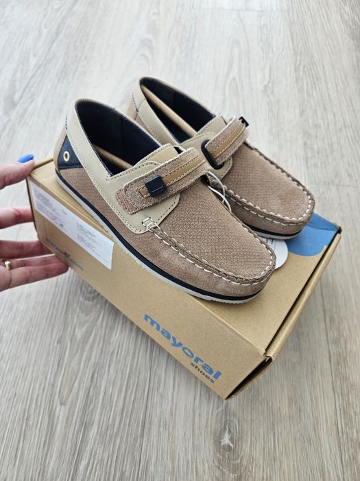 Sapatos/mocassins beige menino Mayoral 30 novo