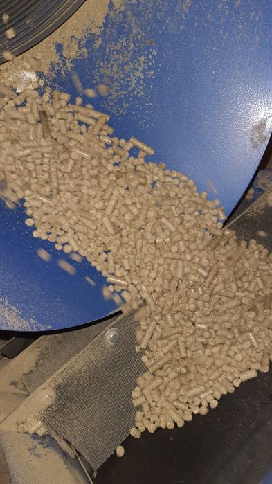 Пелети паливні (Гранули,пілети)і 6-8 мм.