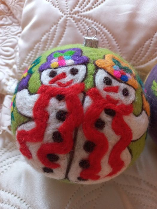 Bombki na święta Bożego Narodzenia  - 2 sztuki