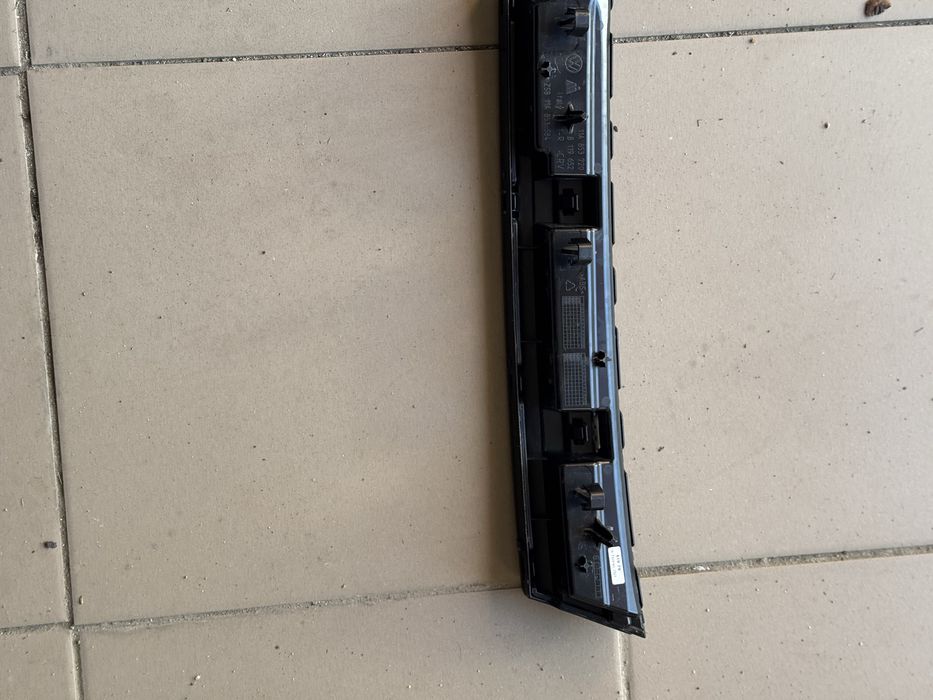 Вставки на передній бамбер для vw id4 оригінал