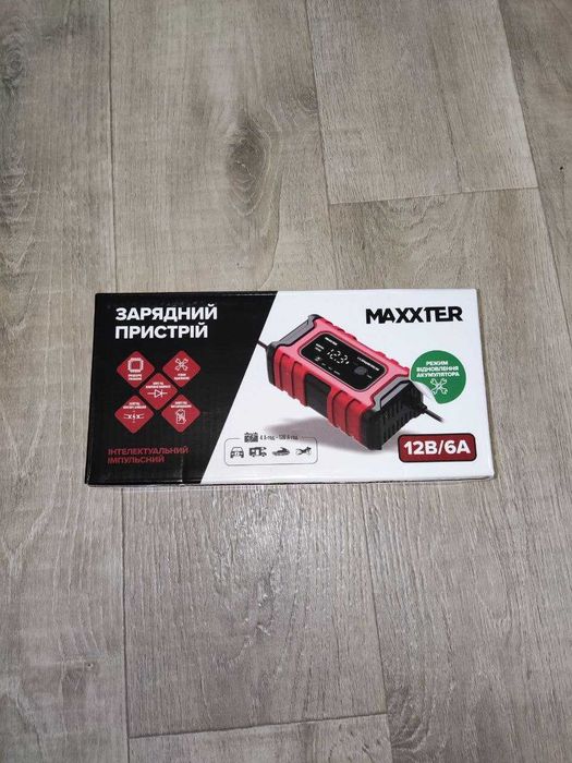 Зарядний пристрій Maxxter для автомобільного акумулятора 12В/6А