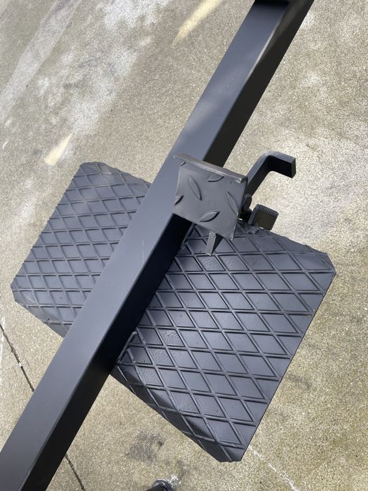 Atrelado motocultivador basculante