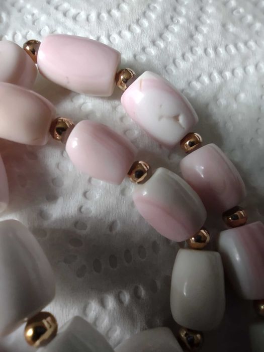 Piękny stary naszyjnik koral Angel skin skóra aniola