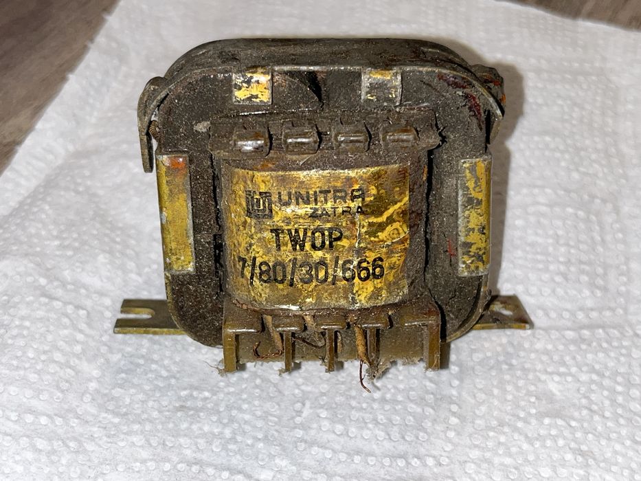 Transformatory: UNITRA i dławiki filtru zasilacza (cena za sztukę)