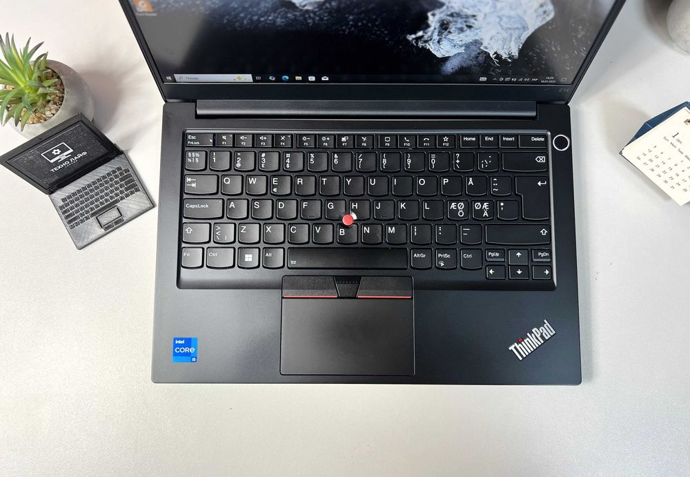 Ноутбук Lenovo ThinkPad E14 G2·i5-1135G7·16GB+SSD256·14"IPS·2022 рік