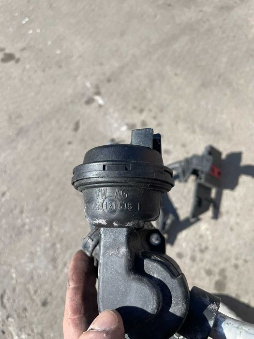 06M121678F VAG Регулирующий клапан охлаждающей жидкости Audi
